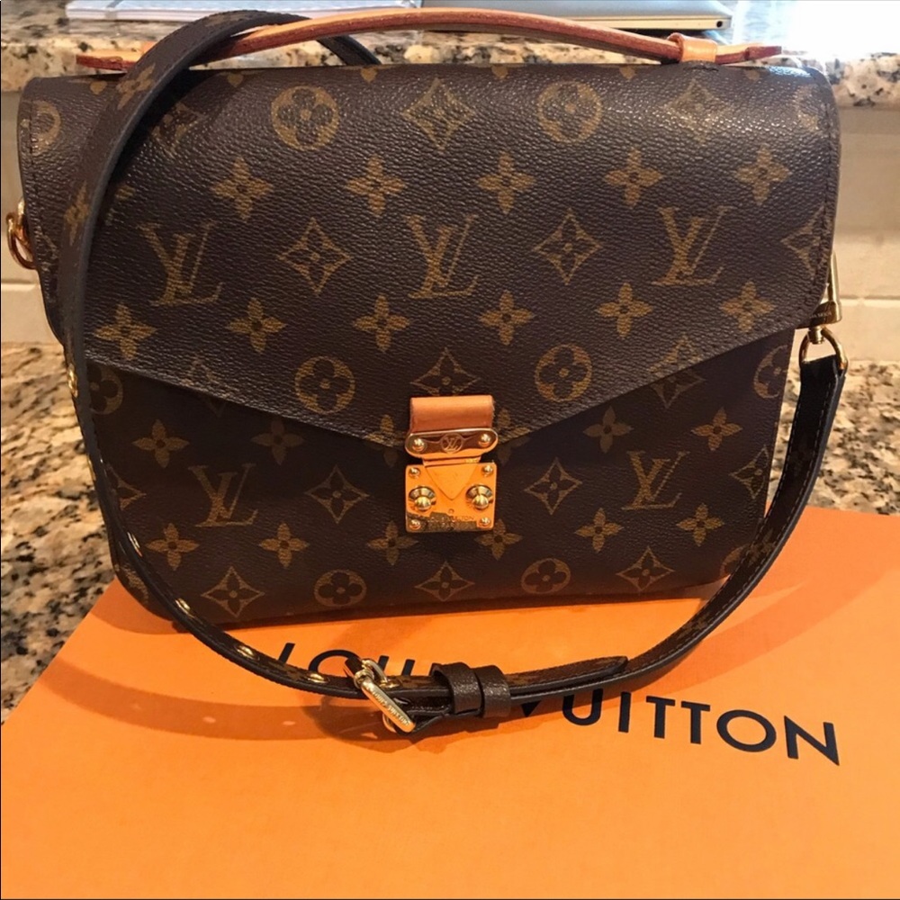 Louis Vuitton Pochette Metis ❤️